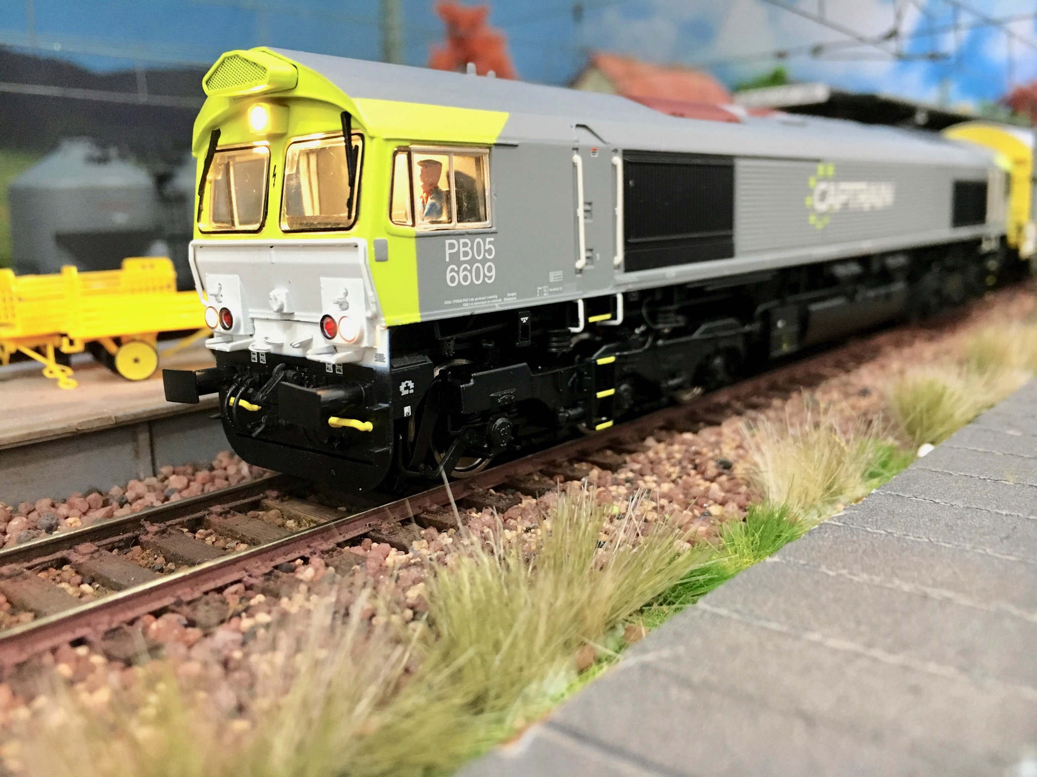 6609 - ESU